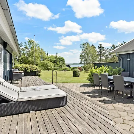 3 Bedroom Pet Friendly In Hojslev