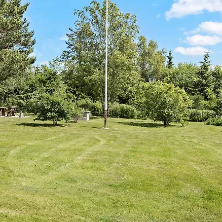 3 Bedroom Pet Friendly In Prázdninový dům *