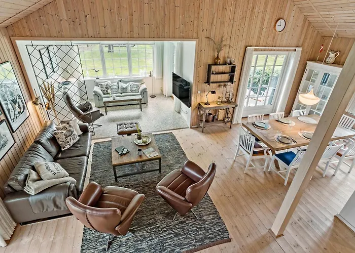 3 Bedroom Pet Friendly In 펜션