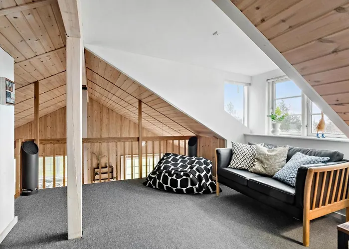 3 Bedroom Pet Friendly In