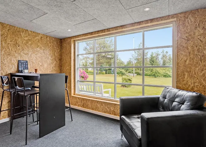 3 Bedroom Pet Friendly In 펜션 *